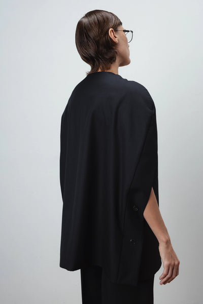 Sculptural wool black apsiaustas