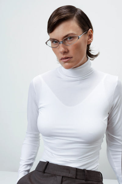White palaidinė aukštu kaklu