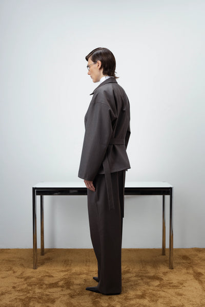 Pleated straight taupe kelnės
