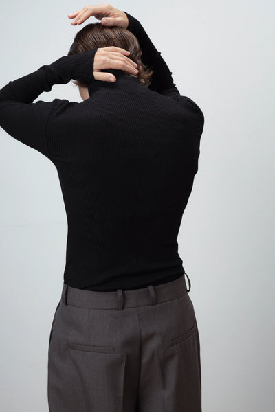Wool top black palaidinė aukštu kaklu