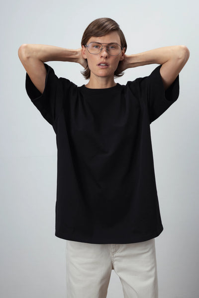 Basic black monogram marškinėliai
