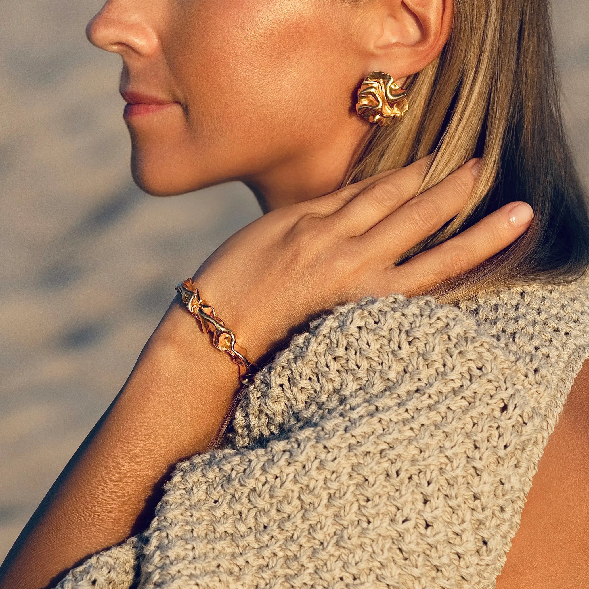 STORMY OCEAN 24K gold plated apyrankė