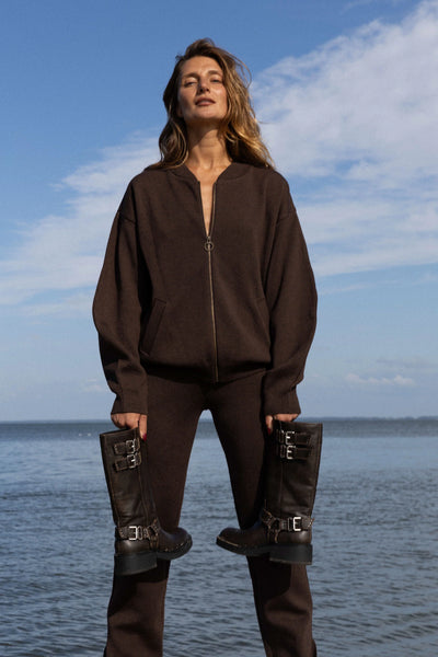 Onda 100% merino bomber stiliaus švarkas šokoladas