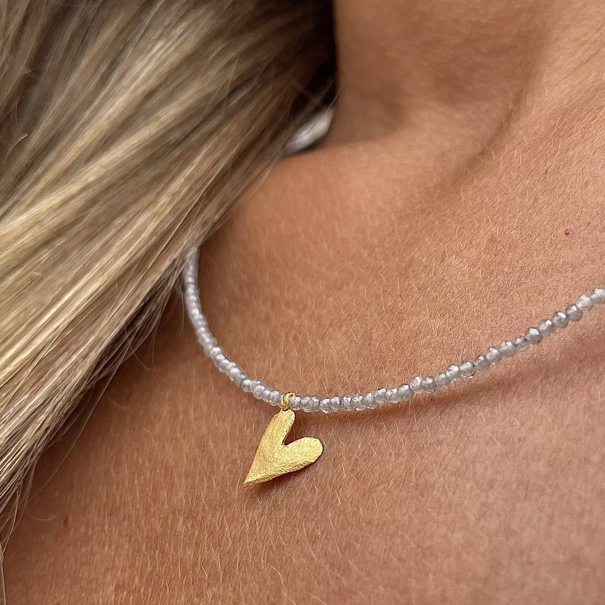 LABRADORITE HEART 24K gold plated kaklo papuošalas