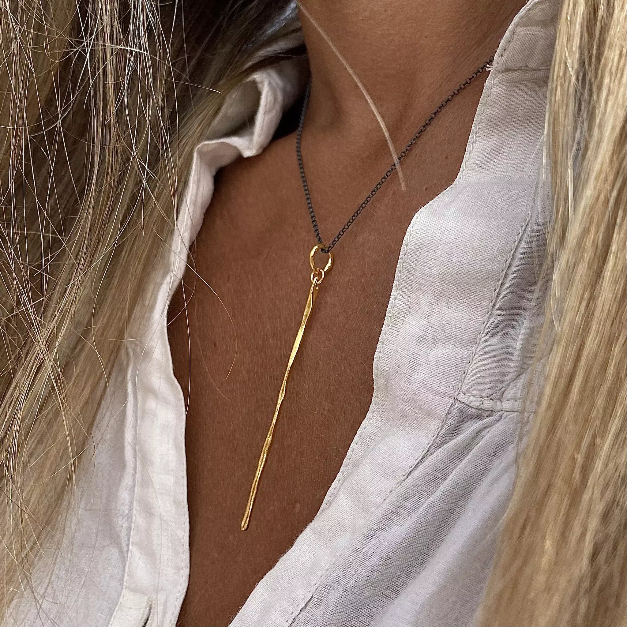 THIN LONG STICK 24K gold plated/oxidised silver kaklo papuošalas