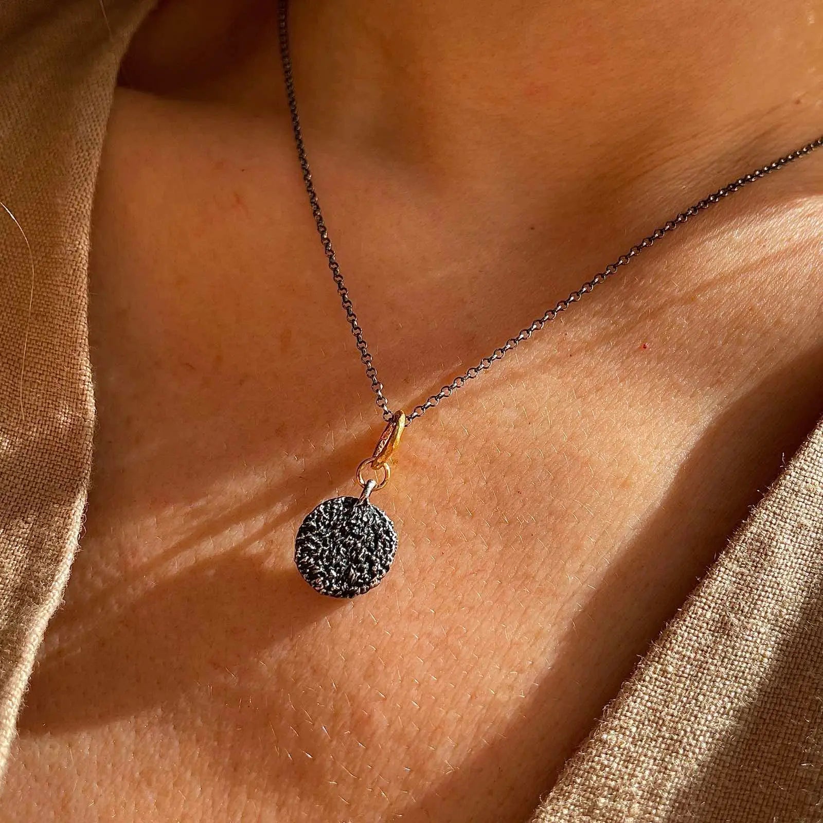 BESPOKEN 1.1 cm / 0.4 in oxidised silver kaklo papuošalas