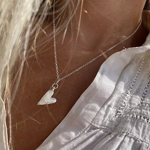 HANDCRAFTED HEART silver kaklo papuošalas