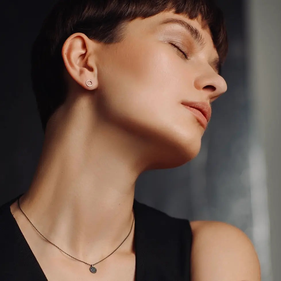 TINY oxidised silver kaklo papuošalas