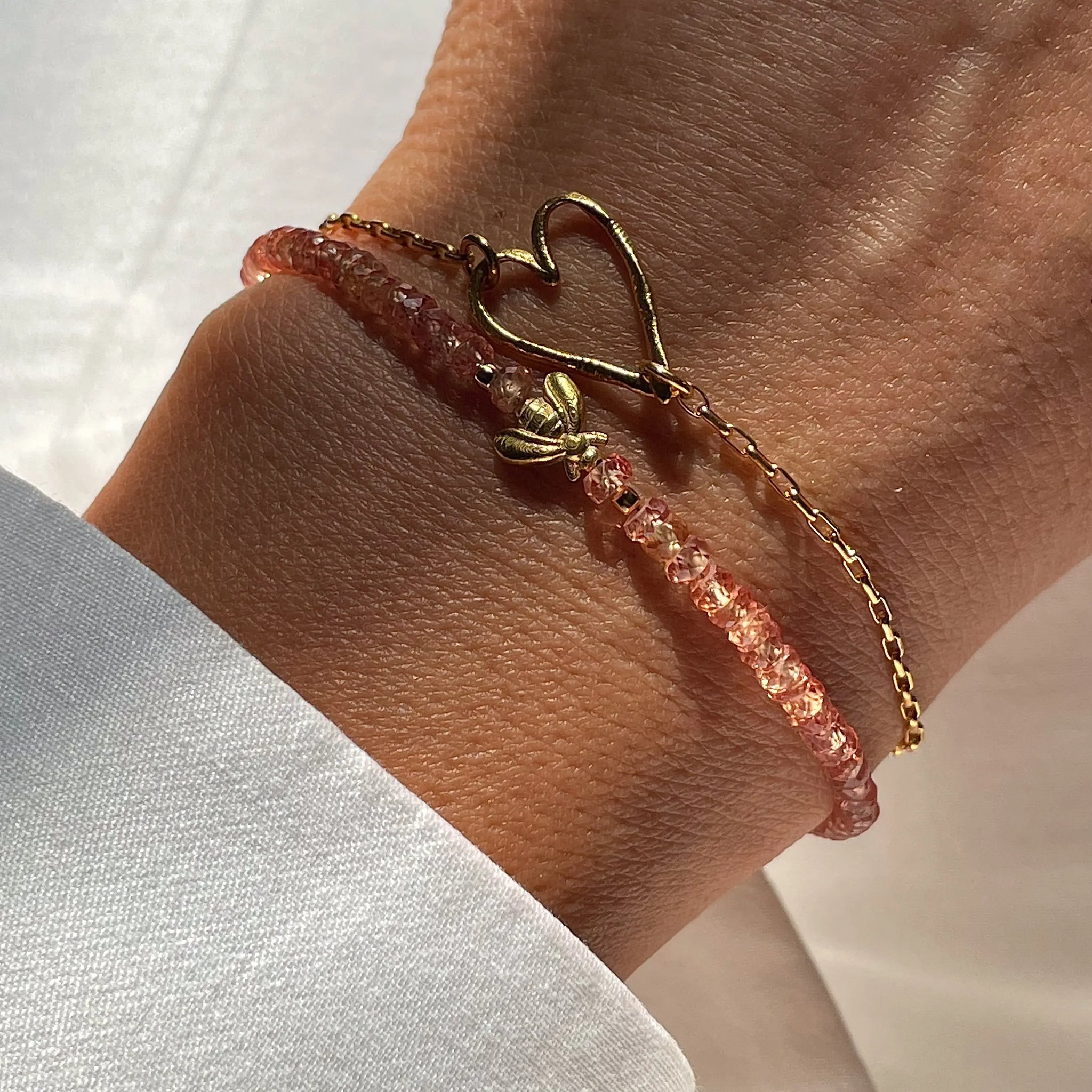 PADPARADSCHA SAPPHIRE BEE SET 24K gold plated apyrankė