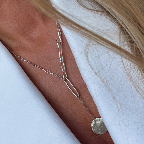 Hook silver kaklo papuošalas
