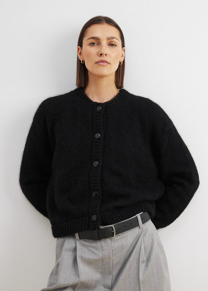 Megztinis Nina – juoda