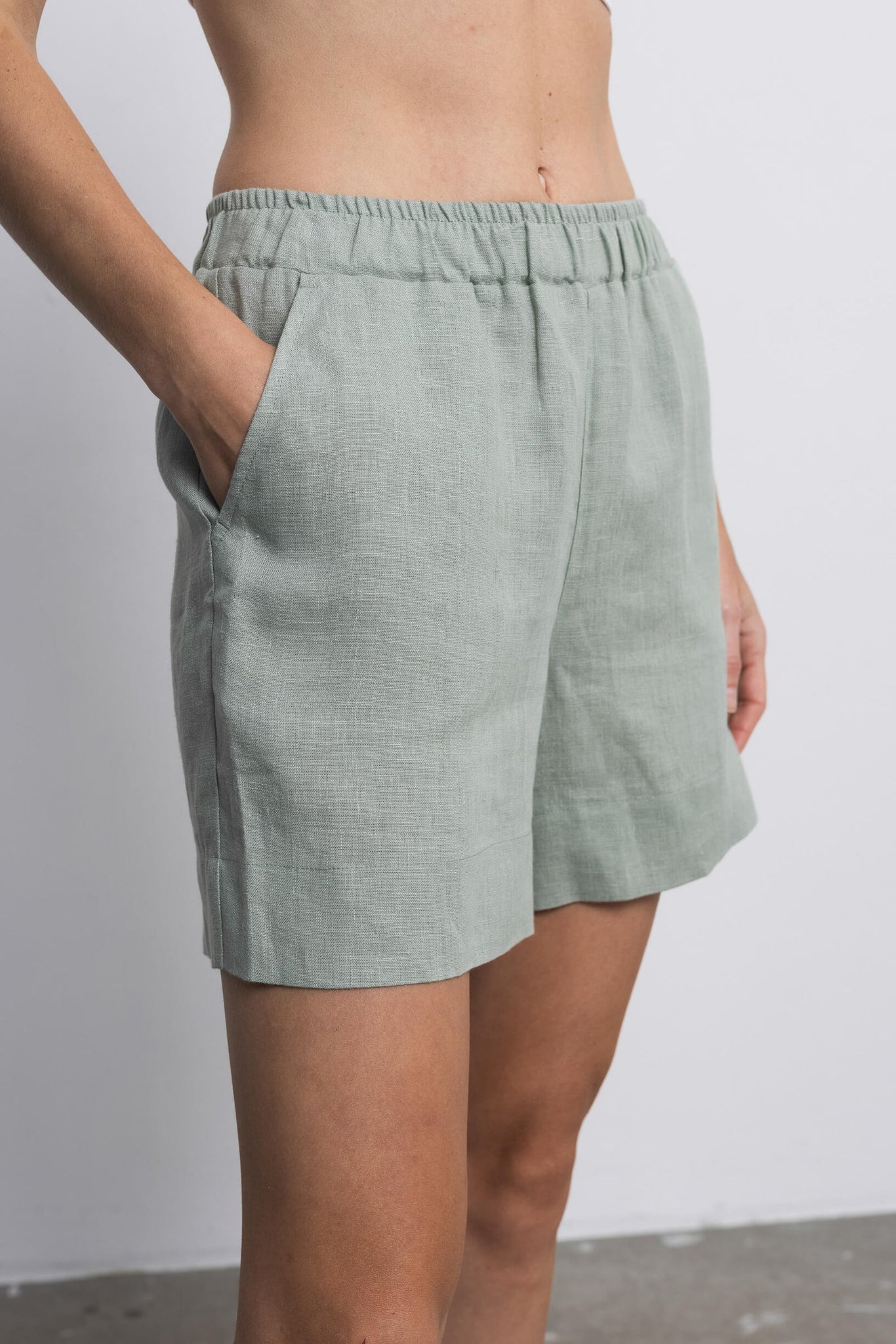 'DORI' mint šortai