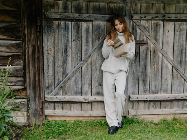 Magda kostiumas gray