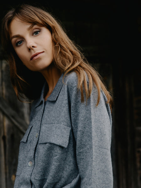 Shirty marškiniai pilki