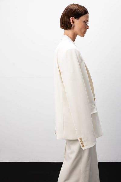 Broad-shoulder suit vanilla švarkas