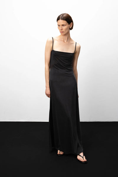 Slip suknelė