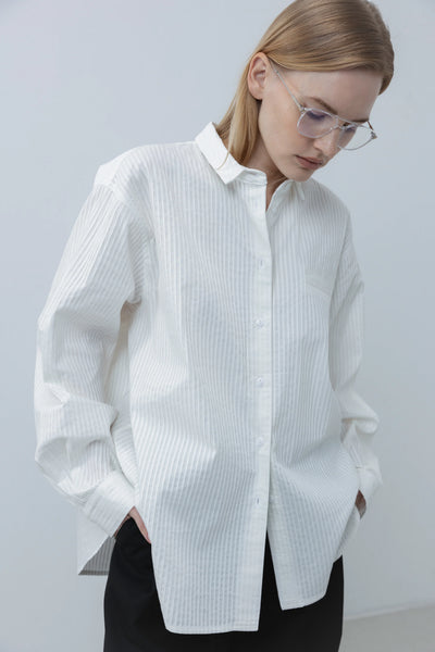 Pleated white marškiniai
