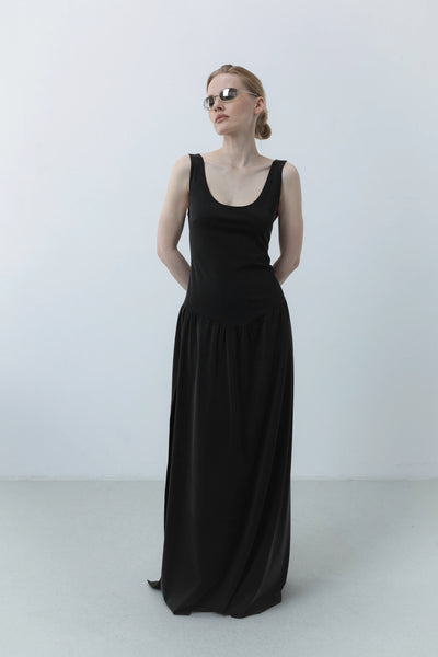 Backless draped suknelė