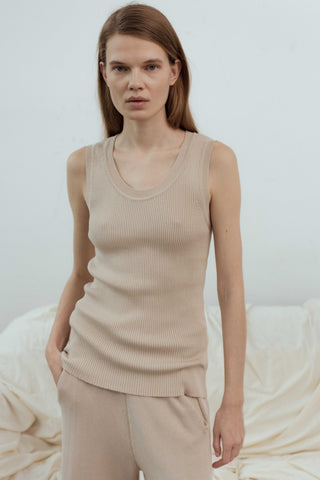 Fionn knitted sleeveless palaidinė