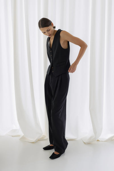 Pleated wide suit black kelnės