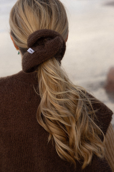 Melody moheros plaukų gumelė šokoladas