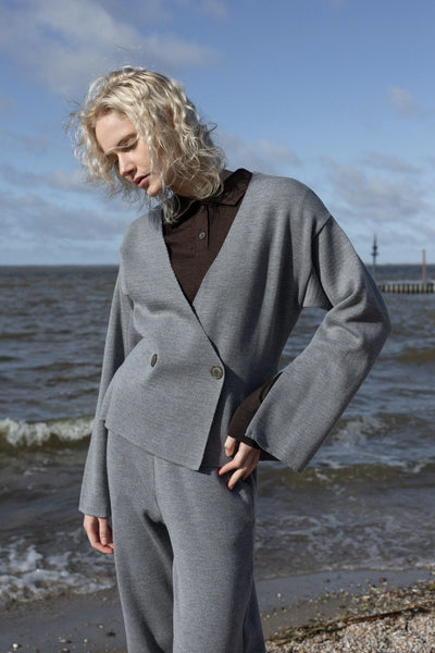 Galante megzta 100% merino švarkas šviesiai pilkas