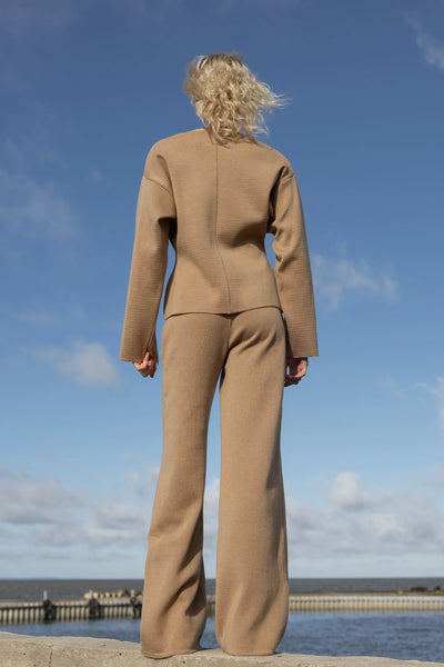 Galante megzta 100% merino švarkas smėlis