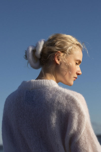 Melody moheros plaukų gumelė balta