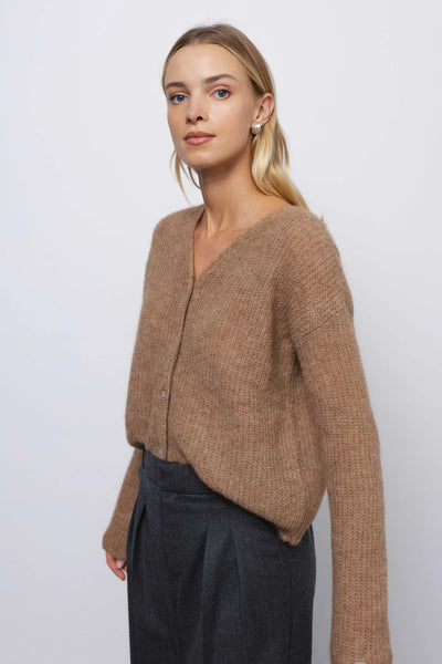 ‘GRETA’ camel brown kardiganas