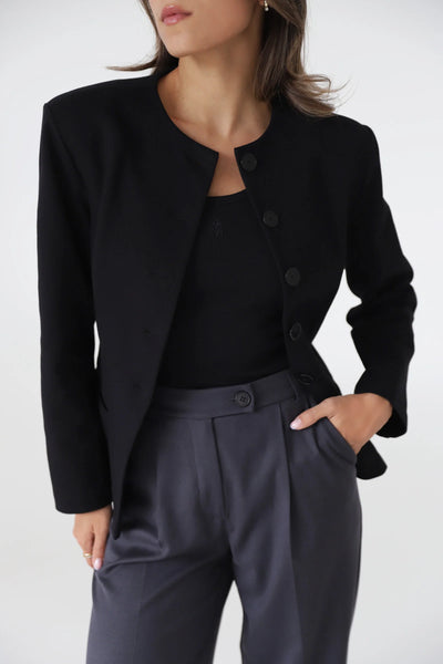 Juodas švarkas Harper