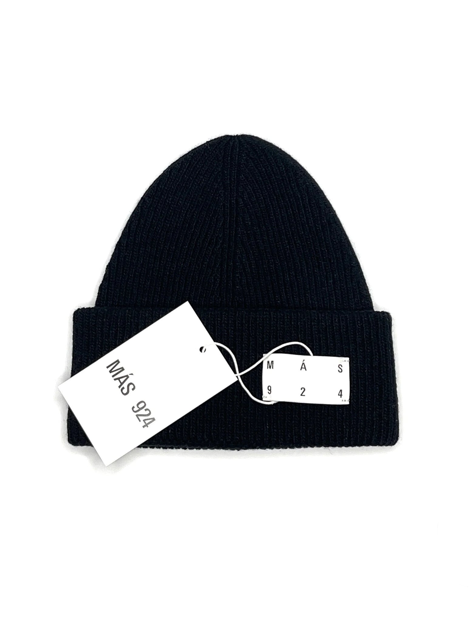 Juoda vilnonė kepurė