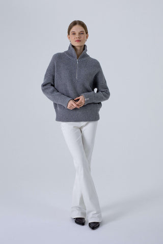 ‘JOLIE’ grey megztinis