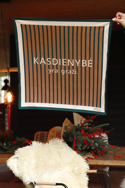 „Kasdienybė yra graži“ skarelė