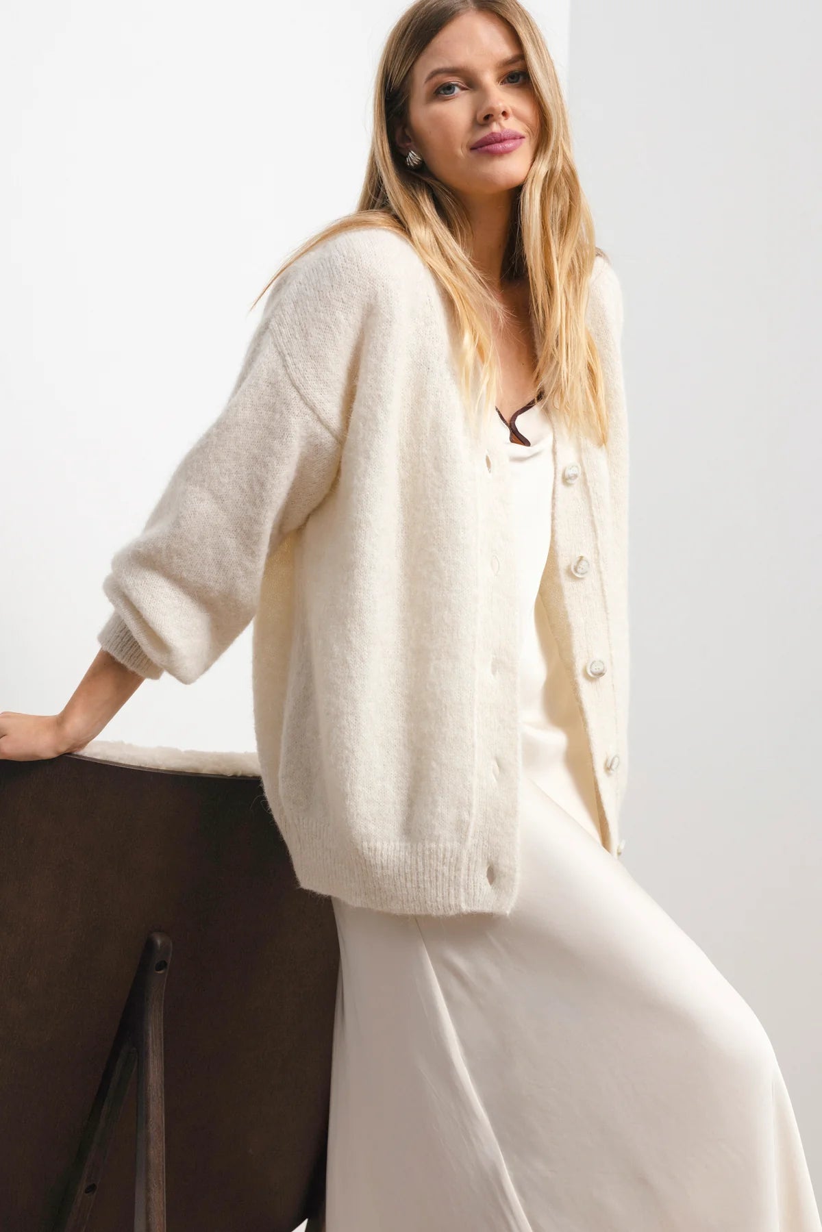 ‘LAURE’ milk white kardiganas