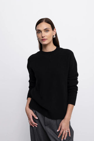 'LEA' juodas megztinis
