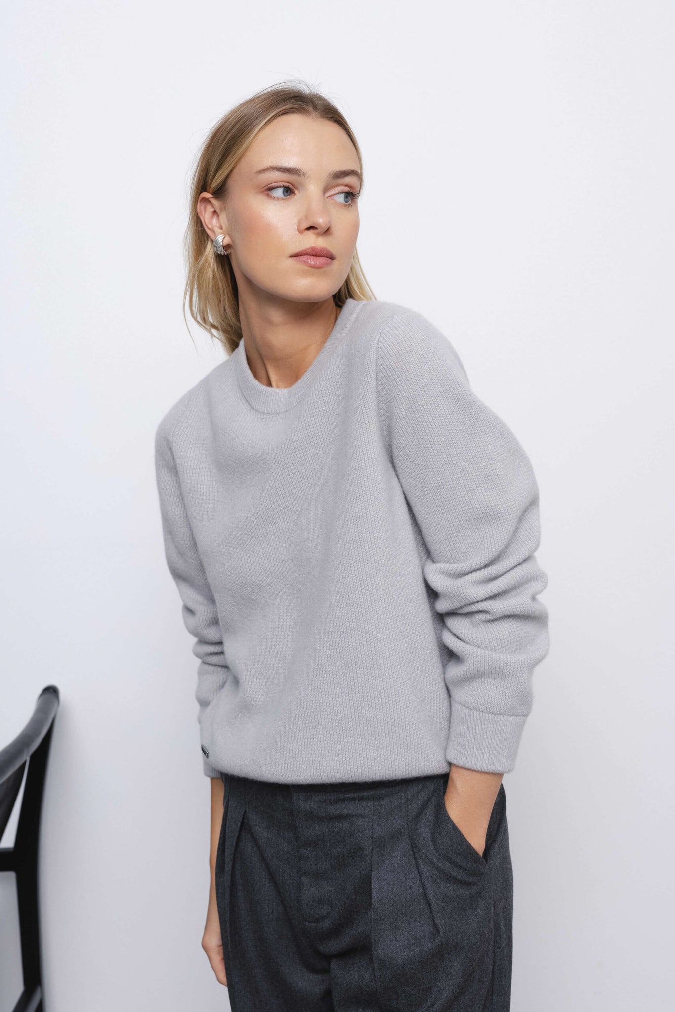 ‘MICHELLE’ light grey megztinis