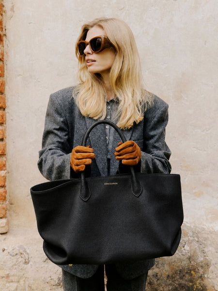 Maxi tote grublėtos odos rankinė juoda