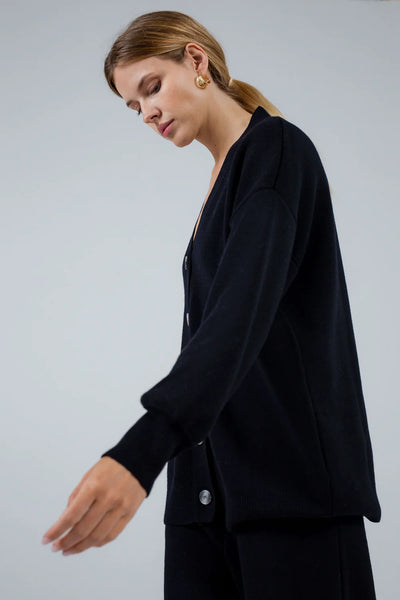 'PAULINE' juoda kardiganas