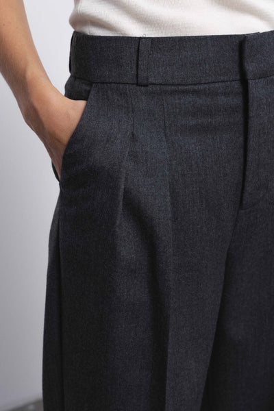 ‘SOPHIE’ dark grey kelnės