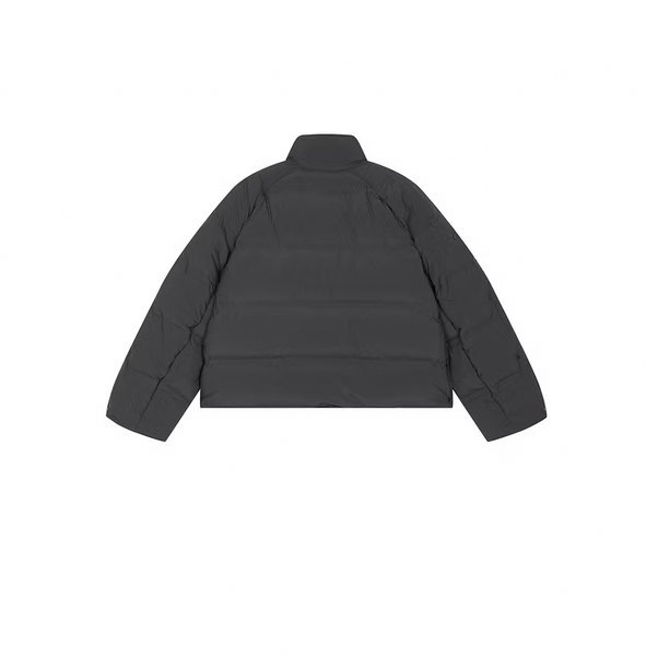 Short oversized down striukė