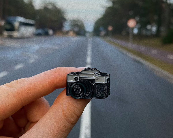 "FILM CAMERA" ženkliukas