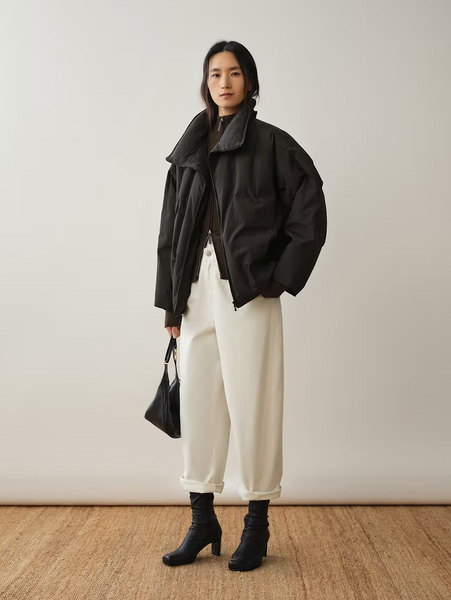 Relaxed-Fit with textured collar striukė