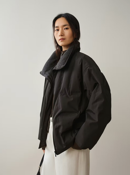 Relaxed-Fit with textured collar striukė