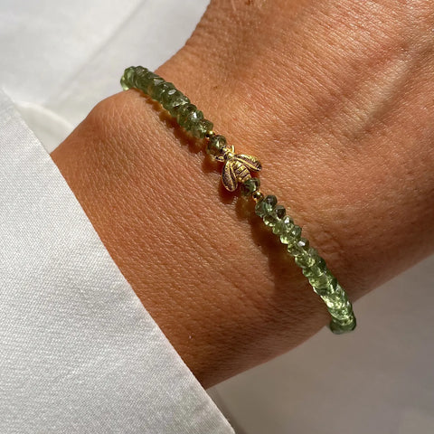 GREEN APATITE BEE 24K gold plated apyrankė