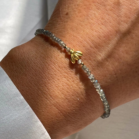 LABRADORITE BEE 24K gold plated apyrankė
