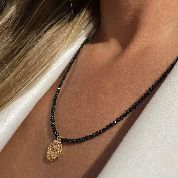 SPINEL 24K gold plated kaklo papuošalas