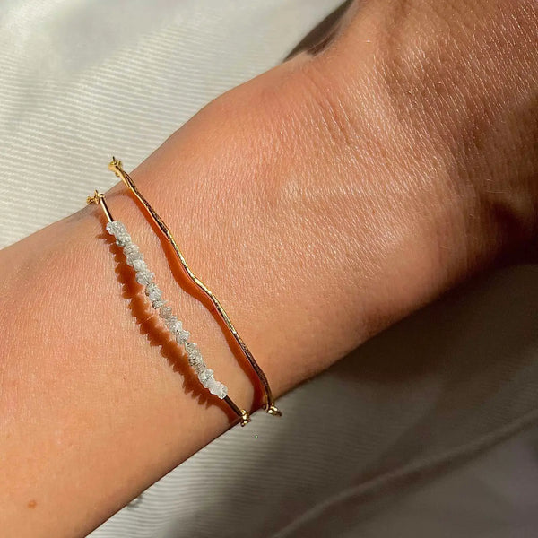 LIGHT GREY RAW DIAMOND 24K gold plated apyrankė