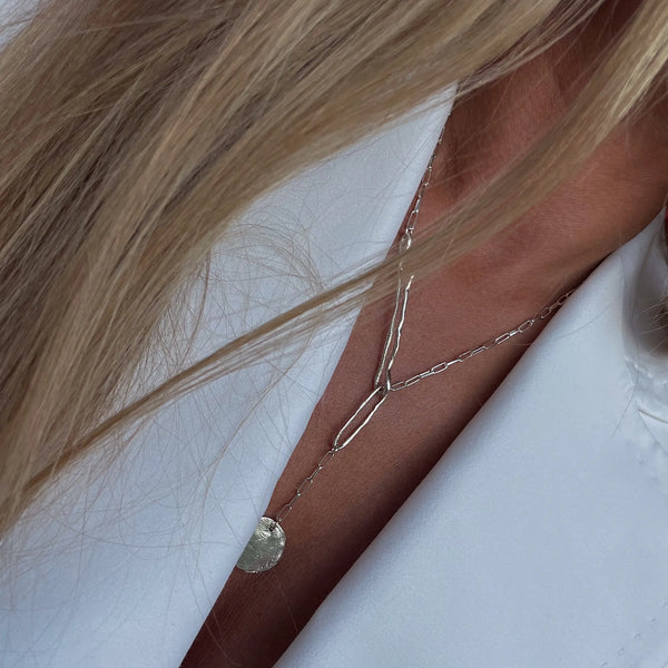 Hook silver kaklo papuošalas