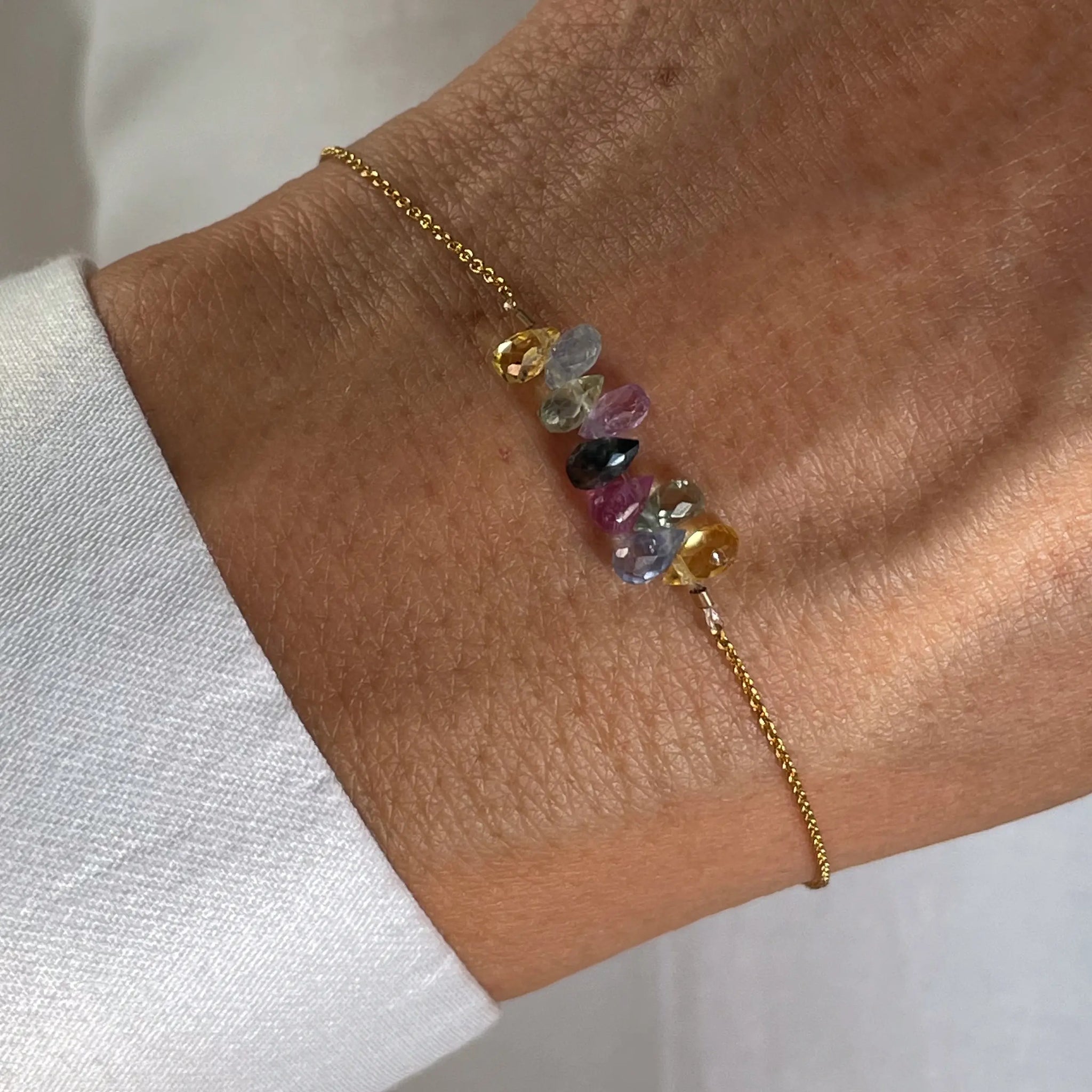 MULTI SAPPHIRE 24K gold plated apyrankė