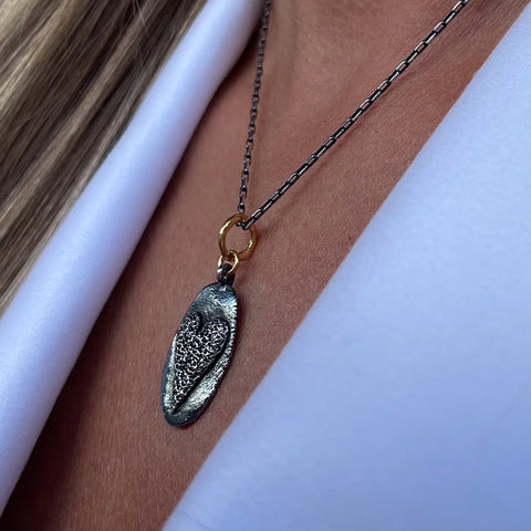 HEART oval 24K gold plated/oxidised silver kaklo papuošalas